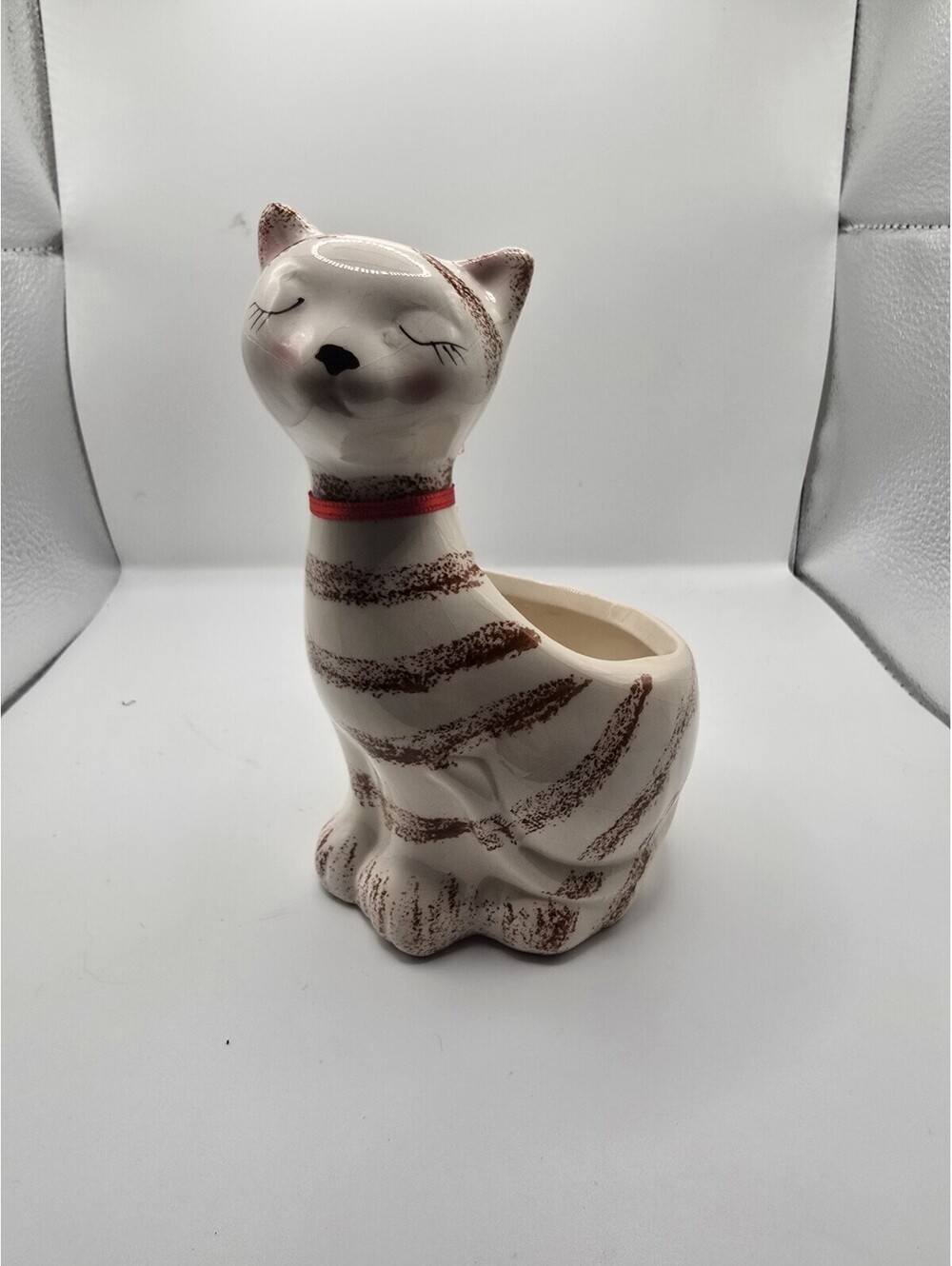 Vintage Ceramic Hand Painted White Striped Cat Close Eyes Planter Red Bow 6 in